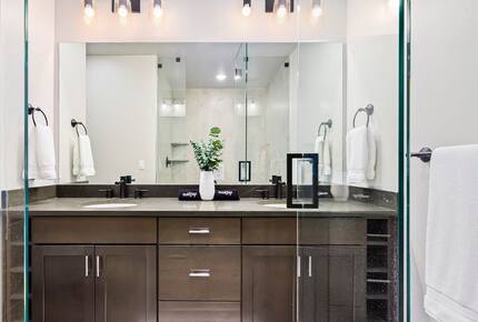 Alpine Luxury Steps from the Slopes - Park City, Utah