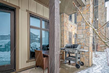 Alpine Luxury Steps from the Slopes - Park City, Utah