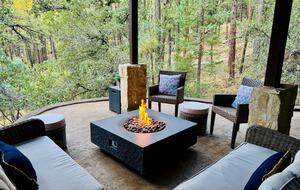 Firepit and outside lounge area