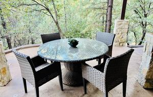 Additional outside dining table on lower level