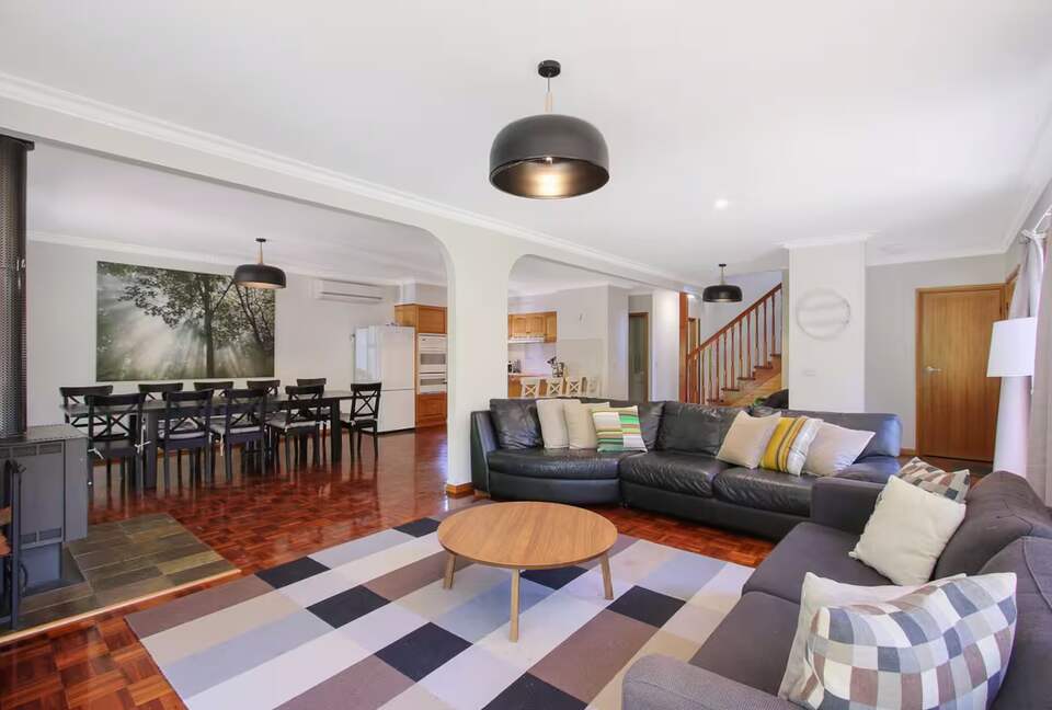 Spacious Retreat by the Canyon Walk - Bright, Australia