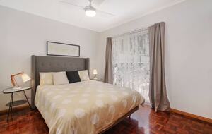 Spacious Retreat by the Canyon Walk - Bright, Australia