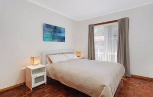 Spacious Retreat by the Canyon Walk - Bright, Australia