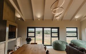 Exclusive Off-Grid Lodge Near Addo National Park - Addo, South Africa