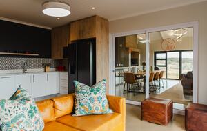 Exclusive Off-Grid Lodge Near Addo National Park - Addo, South Africa