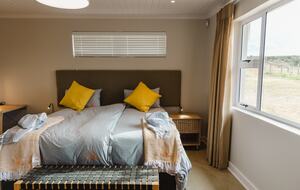 Exclusive Off-Grid Lodge Near Addo National Park - Addo, South Africa