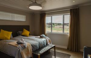 Exclusive Off-Grid Lodge Near Addo National Park - Addo, South Africa
