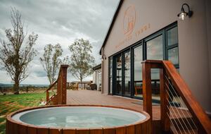 Exclusive Off-Grid Lodge Near Addo National Park - Addo, South Africa