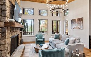 Modern Mountain Retreat with Outdoor Living & Spa Amenities - Blue Ridge, Georgia