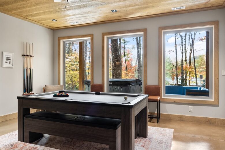 Modern Mountain Retreat with Outdoor Living & Spa Amenities - Blue Ridge, Georgia