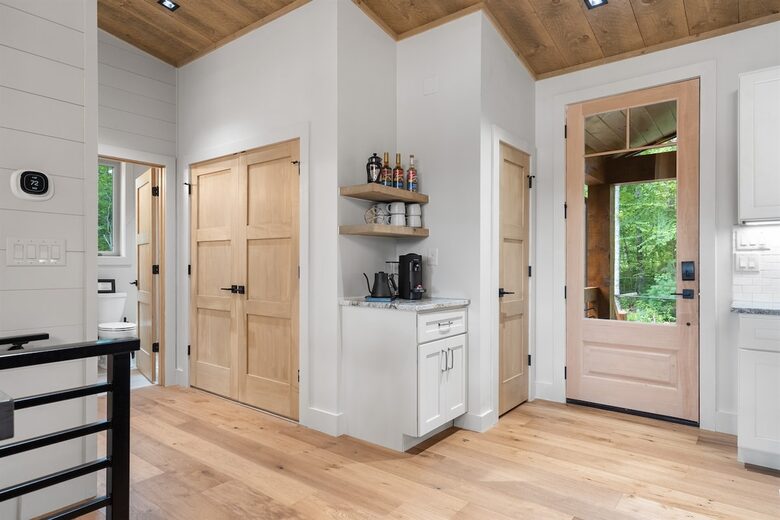 Modern Mountain Retreat with Outdoor Living & Spa Amenities - Blue Ridge, Georgia