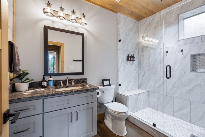 Modern Mountain Retreat with Outdoor Living & Spa Amenities - Blue Ridge, Georgia