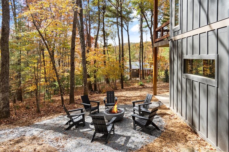 Modern Mountain Retreat with Outdoor Living & Spa Amenities - Blue Ridge, Georgia