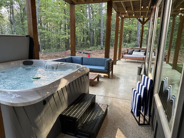 Modern Mountain Retreat with Outdoor Living & Spa Amenities - Blue Ridge, Georgia