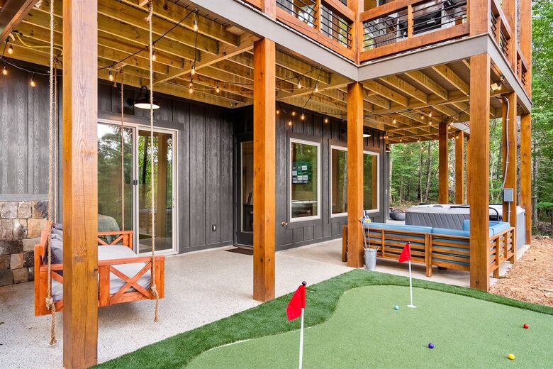 Modern Mountain Retreat with Outdoor Living & Spa Amenities - Blue Ridge, Georgia