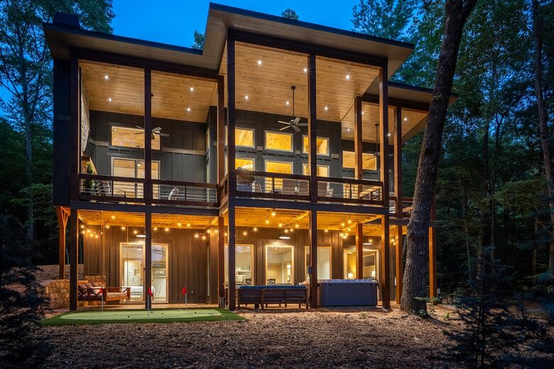 Modern Mountain Retreat with Outdoor Living & Spa Amenities - Blue Ridge, Georgia