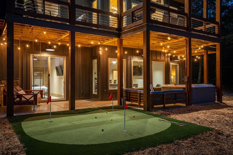 Modern Mountain Retreat with Outdoor Living & Spa Amenities - Blue Ridge, Georgia