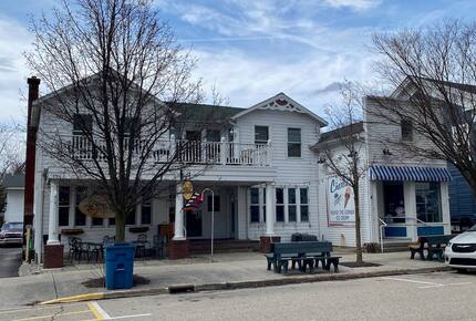 Lakeview Loft in the Heart of Saugatuck - Saugatuck, Michigan