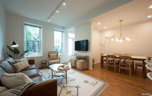 Stylish City Retreat in the Heart of Bucktown - Chicago, Illinois