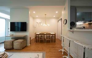 Stylish City Retreat in the Heart of Bucktown - Chicago, Illinois