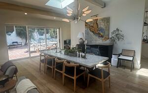 Elegant Haven in Brentwood Hills - Los Angeles, California