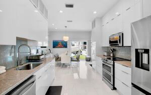 Island Life Villa - 5 Bed at Anna Maria, Florida - Holmes Beach, Florida