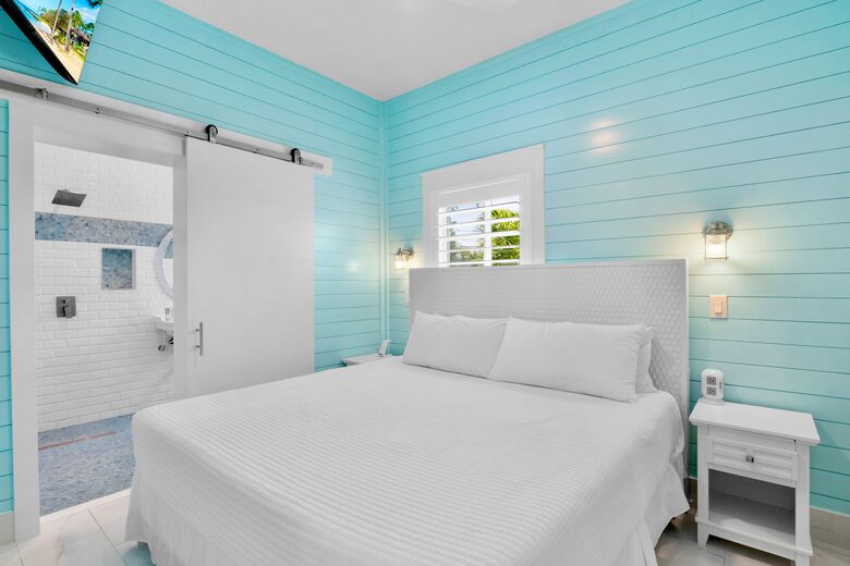 Island Life Villa - 5 Bed at Anna Maria, Florida - Holmes Beach, Florida