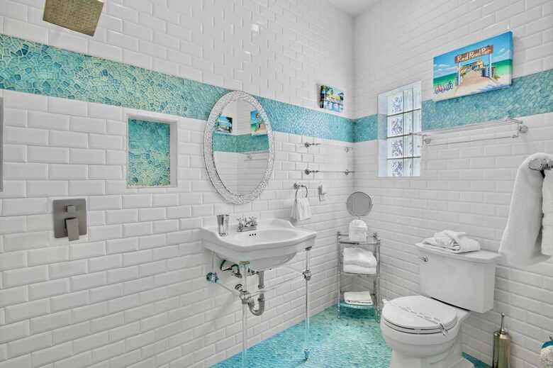 Island Life Villa - 5 Bed at Anna Maria, Florida - Holmes Beach, Florida