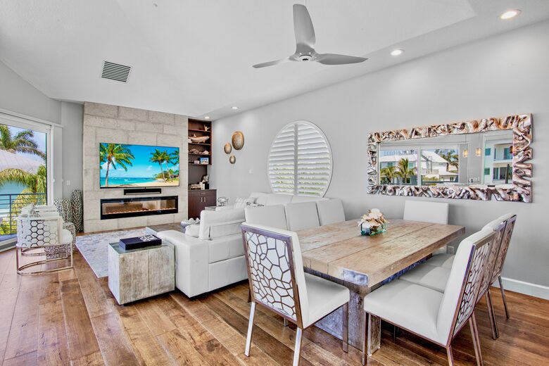 Island Life Villa - 5 Bed at Anna Maria, Florida - Holmes Beach, Florida