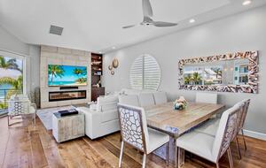 Island Life Villa - 5 Bed at Anna Maria, Florida - Holmes Beach, Florida
