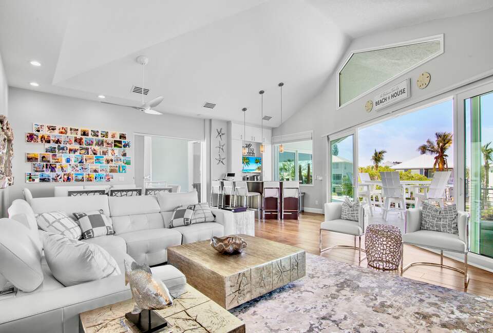 Island Life Villa - 5 Bed at Anna Maria, Florida - Holmes Beach, Florida