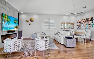 Island Life Villa - 5 Bed at Anna Maria, Florida - Holmes Beach, Florida