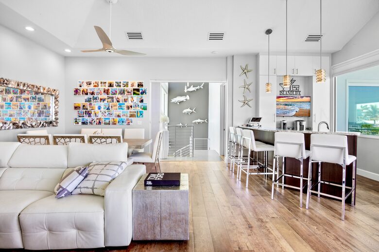 Island Life Villa - 5 Bed at Anna Maria, Florida - Holmes Beach, Florida