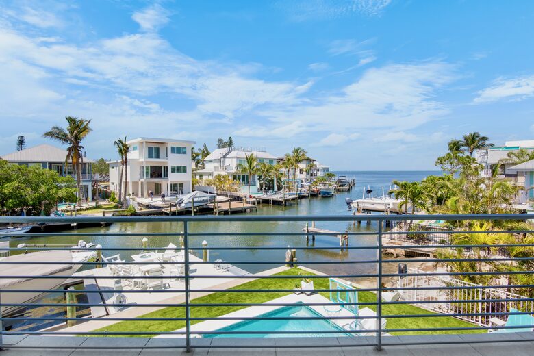 Island Life Villa - 5 Bed at Anna Maria, Florida - Holmes Beach, Florida