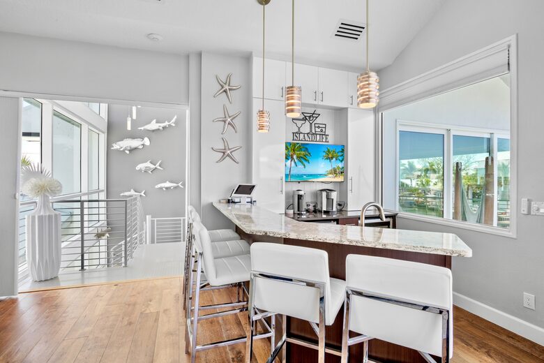 Island Life Villa - 5 Bed at Anna Maria, Florida - Holmes Beach, Florida