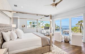 Island Life Villa - 5 Bed at Anna Maria, Florida - Holmes Beach, Florida