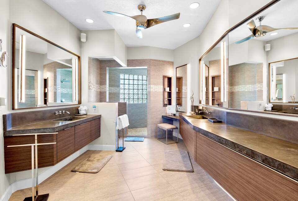 Island Life Villa - 5 Bed at Anna Maria, Florida - Holmes Beach, Florida