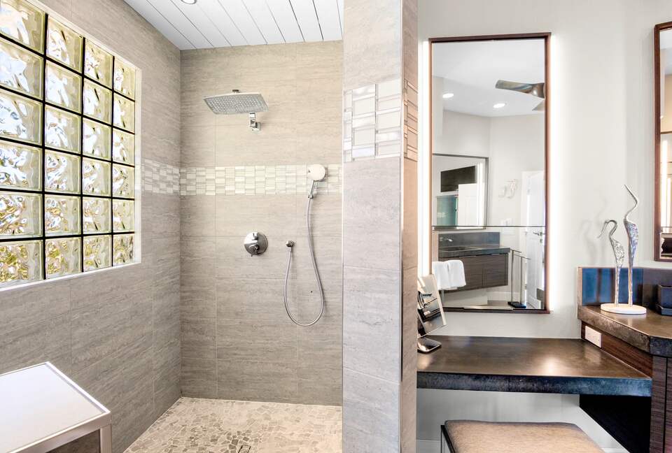 Island Life Villa - 5 Bed at Anna Maria, Florida - Holmes Beach, Florida