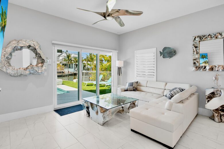 Island Life Villa - 5 Bed at Anna Maria, Florida - Holmes Beach, Florida