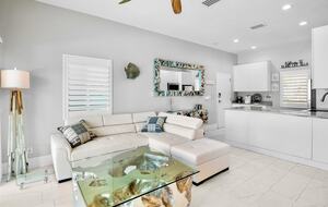 Island Life Villa - 5 Bed at Anna Maria, Florida - Holmes Beach, Florida