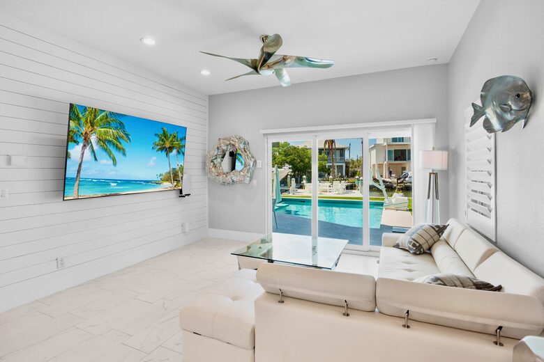 Island Life Villa - 5 Bed at Anna Maria, Florida - Holmes Beach, Florida