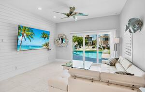 Island Life Villa - 5 Bed at Anna Maria, Florida - Holmes Beach, Florida