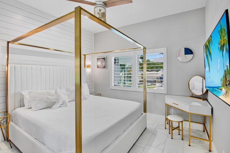 Island Life Villa - 5 Bed at Anna Maria, Florida - Holmes Beach, Florida