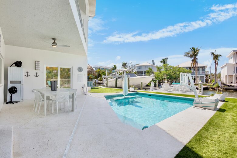 Island Life Villa - 5 Bed at Anna Maria, Florida - Holmes Beach, Florida