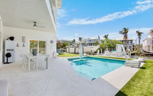 Island Life Villa - 5 Bed at Anna Maria, Florida - Holmes Beach, Florida