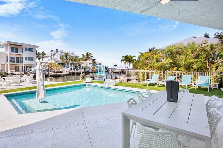 Island Life Villa - 5 Bed at Anna Maria, Florida - Holmes Beach, Florida