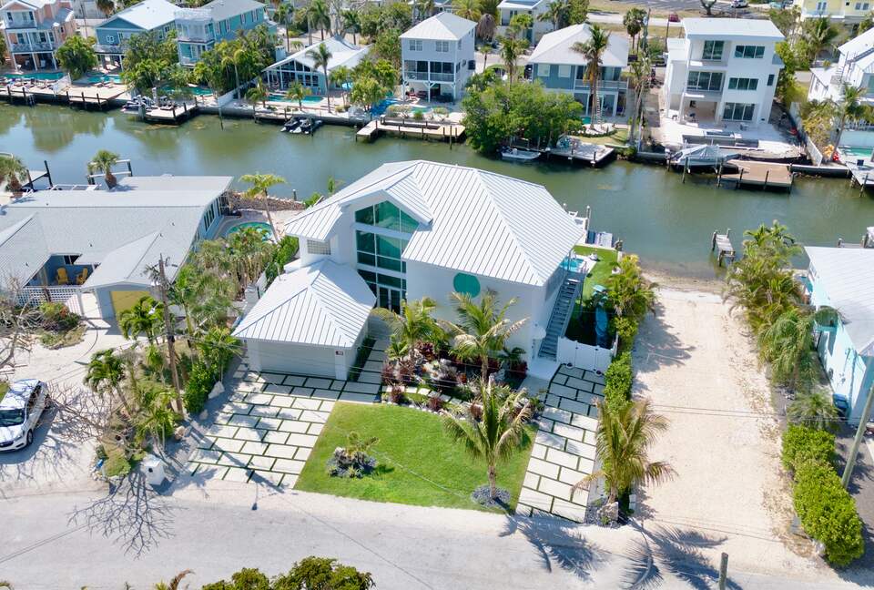Island Life Villa - 5 Bed at Anna Maria, Florida - Holmes Beach, Florida