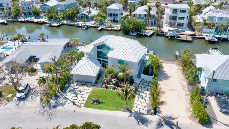 Island Life Villa - 5 Bed at Anna Maria, Florida - Holmes Beach, Florida