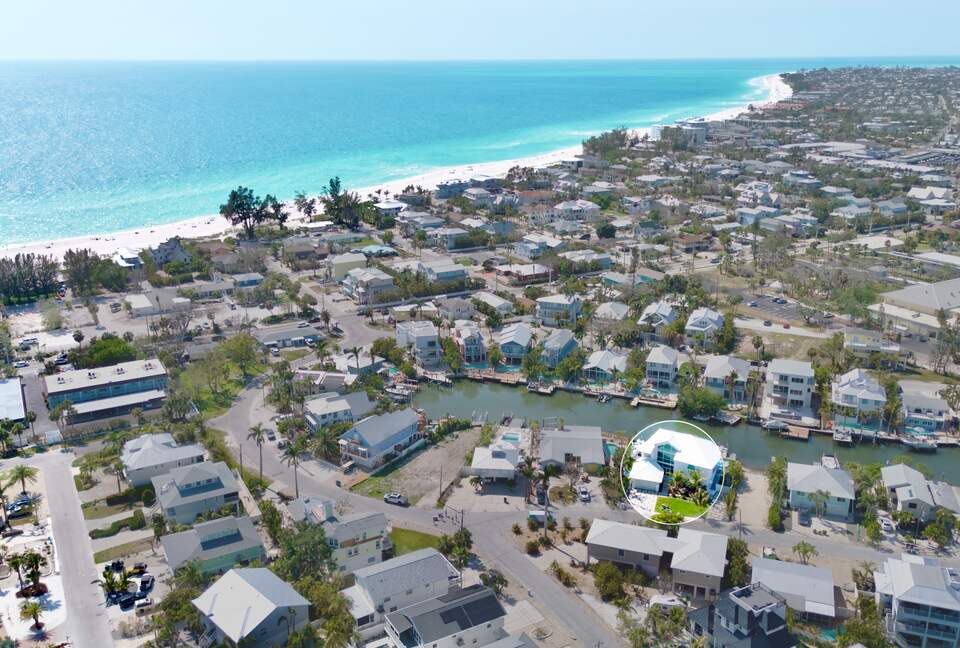 Island Life Villa - 5 Bed at Anna Maria, Florida - Holmes Beach, Florida