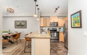 Cozy Mountain Escape in the Heart of Canmore - Canmore, Canada